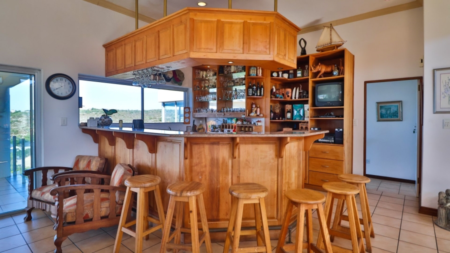 5 Bedroom Property for Sale in Stilbaai Wes Western Cape